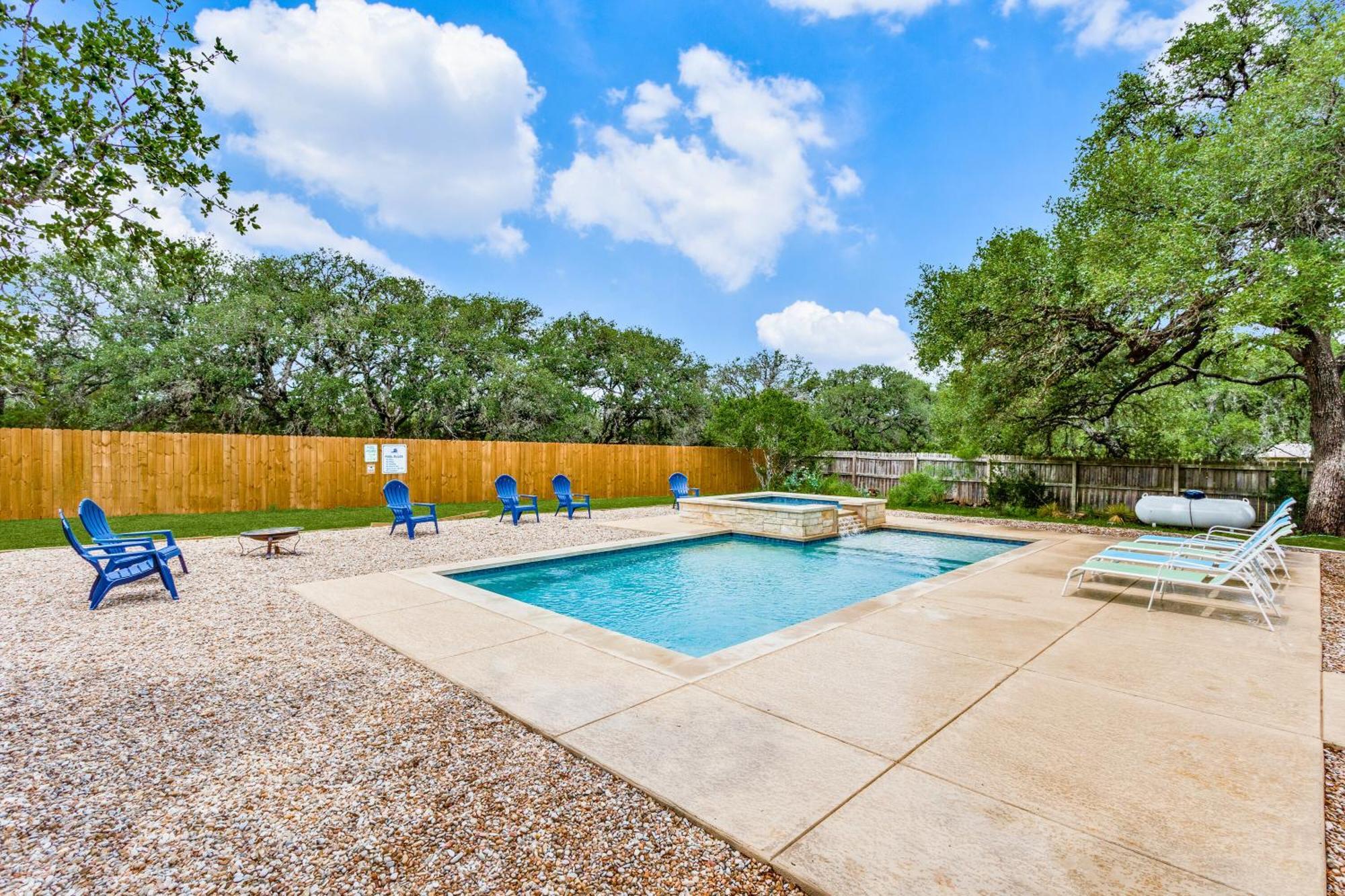 Spacious 5 Bdrm Home Mins To Wineries With Private Pool And Hot Tub! จอห์นสันซิตี้ ภายนอก รูปภาพ