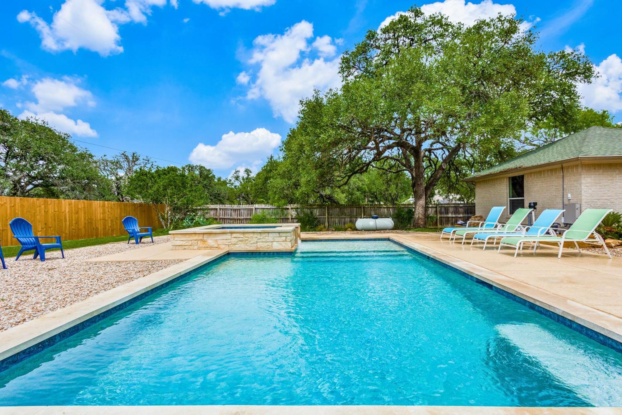 Spacious 5 Bdrm Home Mins To Wineries With Private Pool And Hot Tub! จอห์นสันซิตี้ ภายนอก รูปภาพ