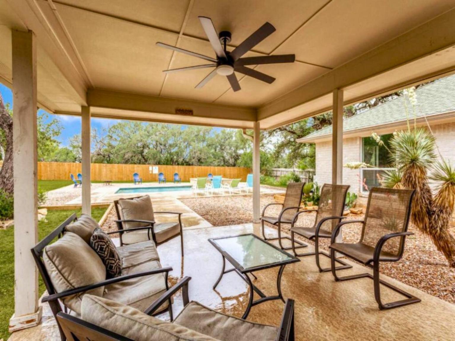 Spacious 5 Bdrm Home Mins To Wineries With Private Pool And Hot Tub! จอห์นสันซิตี้ ภายนอก รูปภาพ